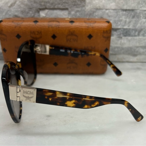 MCM Sunglasses New - So Classy - Picture 6 of 8